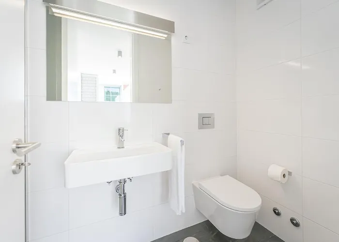 Oceanside West * Ponta Delgada